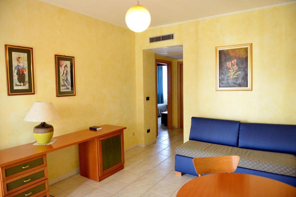 Hotel Blue Rose's Mesagne Exterior foto