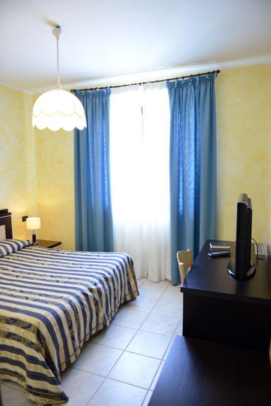 Hotel Blue Rose's Mesagne Exterior foto