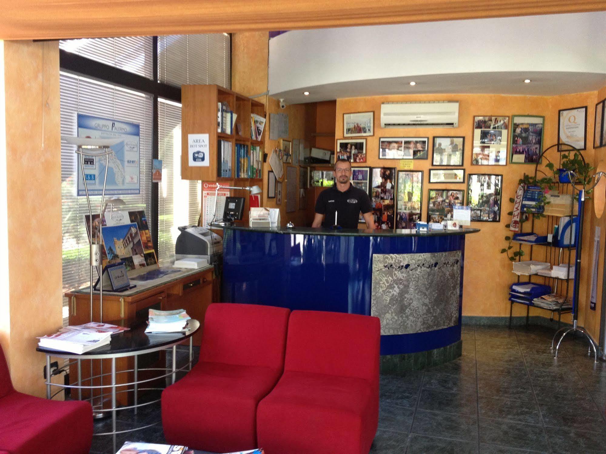 Hotel Blue Rose's Mesagne Exterior foto